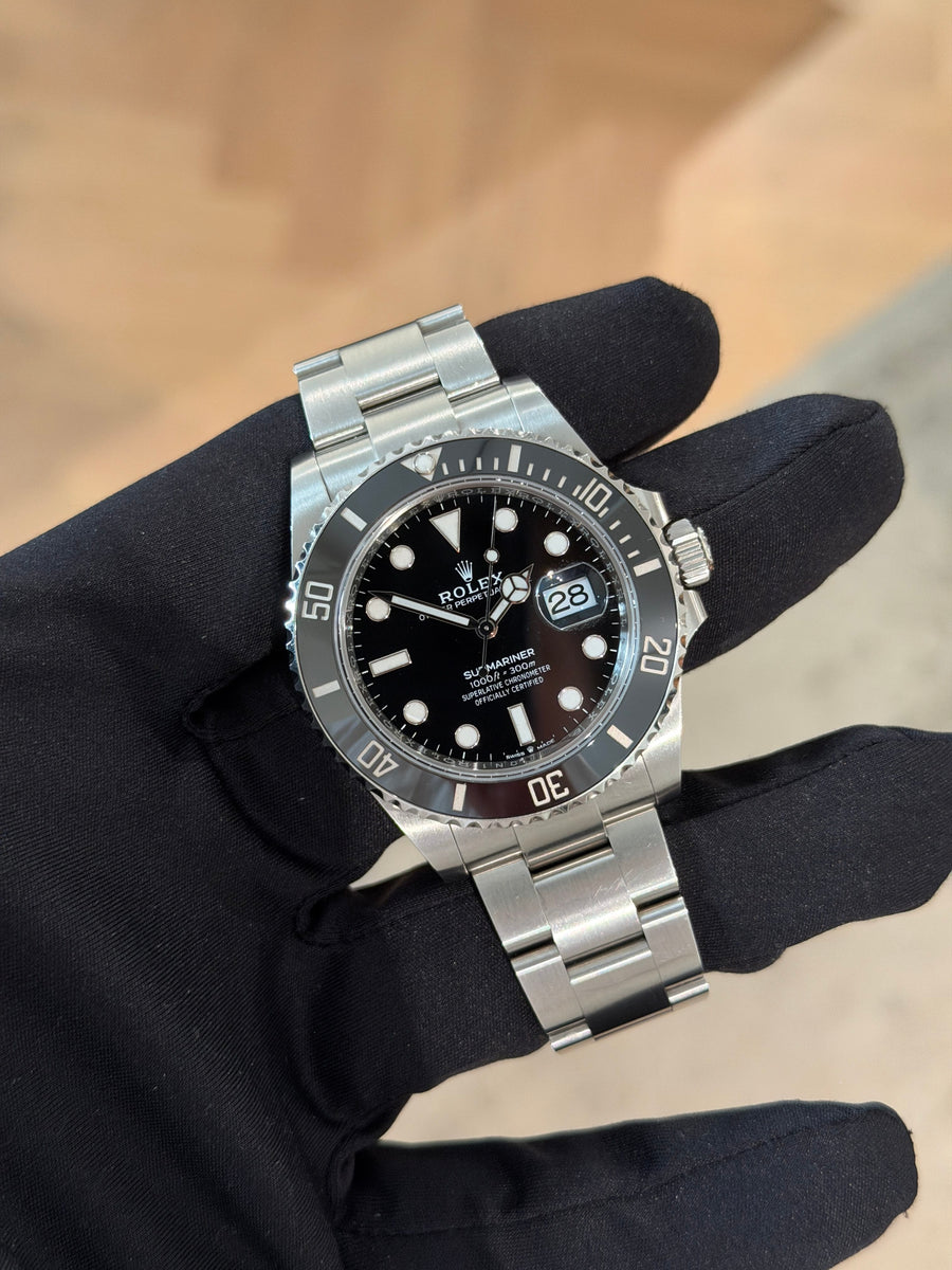クロム Submariner Date 126610LN - Black Cerachrom - Full Set - 2022