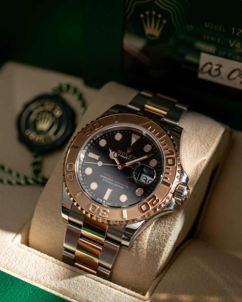 デュアルマスターズ Yacht-Master 40 126621 - Rolesor Everose - Black Dial - Full Set