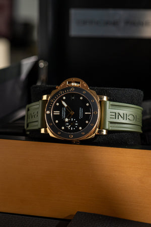 Panerai Luminor Submersible PAM00684 - Full set 2018