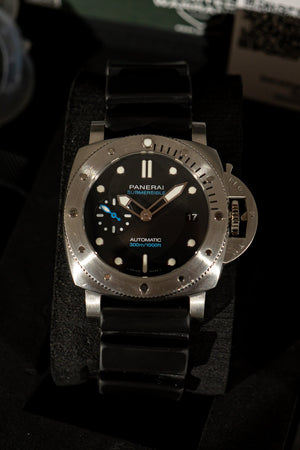 Panerai Luminor Submersible PAM00973 - Full Set 2021