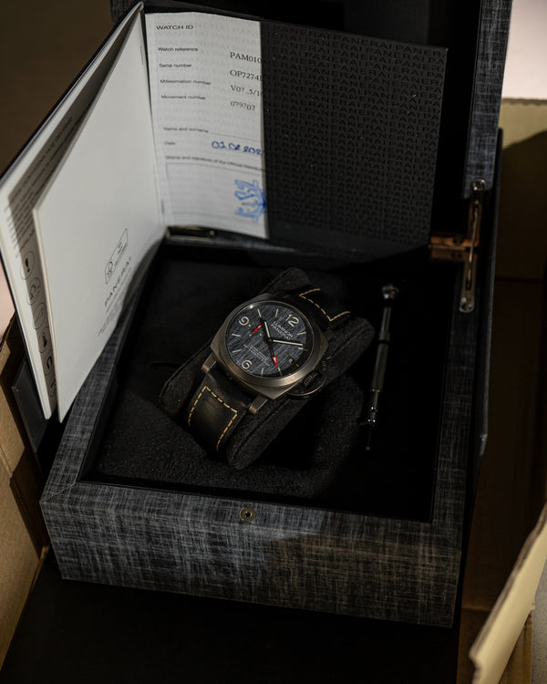 Panerai Luminor GMT Luna Rossa PAM01036 - Box & Papers 2022