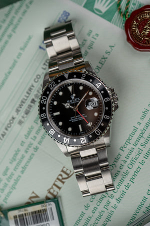 Rolex GMT-Master 16700 - Box & Papers 1998