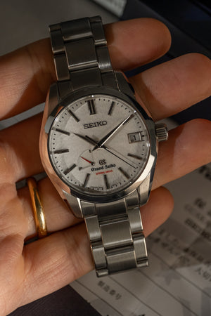 Grand Seiko Spring Drive AJHH 'Redflake' SBGA129 - Full set 2015