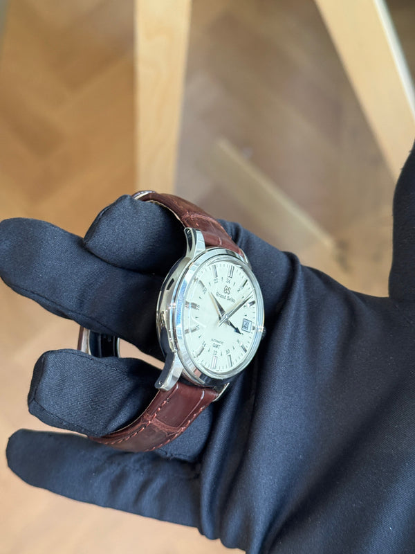 Grand Seiko SBGM221