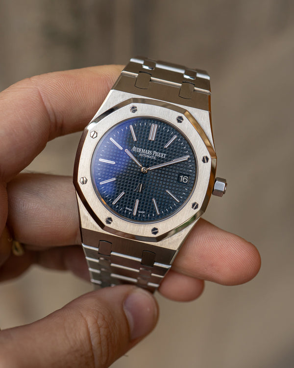 Audemars Piguet Royal Oak 15202ST – Extract & Service Box (2015)