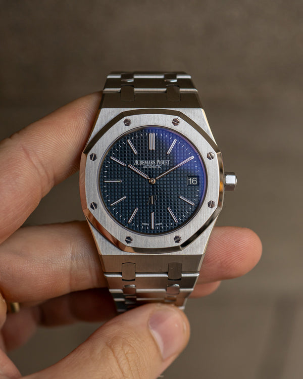 Audemars Piguet Royal Oak 15202ST – Extract & Service Box (2015)