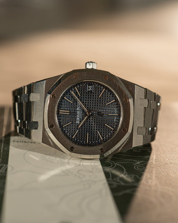 Audemars Piguet Royal Oak 15202ST – “Jumbo” – With Papers & Travel Box (2013)