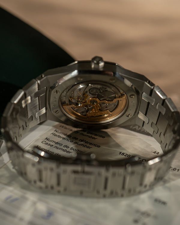 Audemars Piguet Royal Oak 15202ST – “Jumbo” – With Papers & Travel Box (2013)