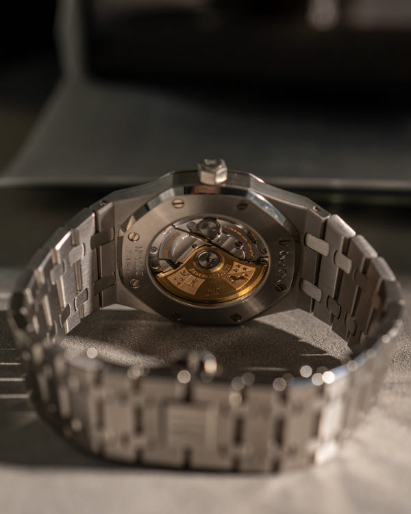 Audemars Piguet Royal Oak 15300ST - Black Dial - Box & Extract (2005)