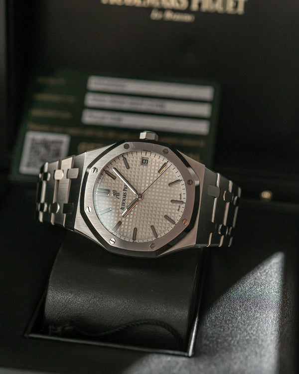 Audemars Piguet Watch Royal Oak 15500ST - Silver Dial - Full Set - 2020