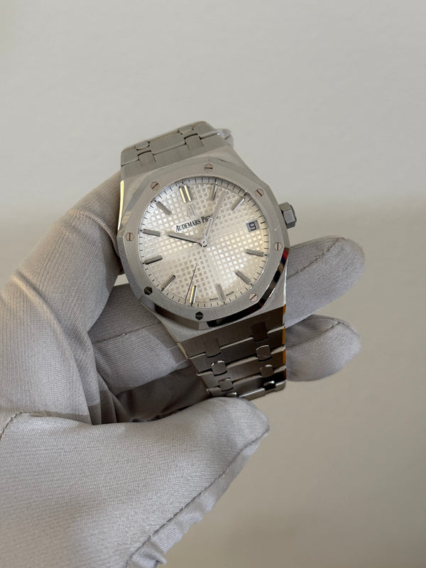Audemars Piguet Watch Royal Oak 15500ST - Silver Dial - Full Set - 2020