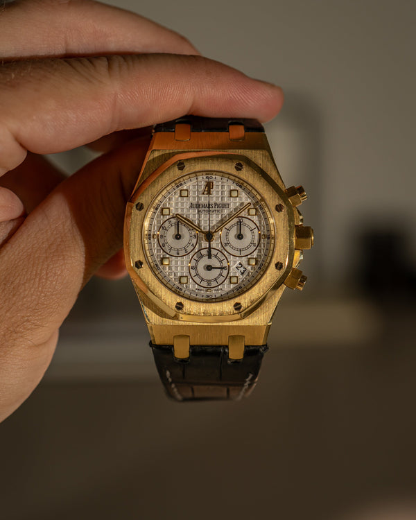 Audemars Piguet Royal Oak Chronograph 26022BA – Yellow Gold – With papers (2004)