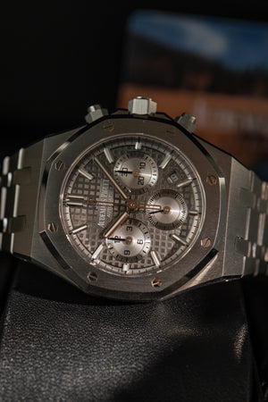 Audemars Piguet Royal Oak Chronograph 26315ST - Grey Dial - Box & Service Card - Mint Condition