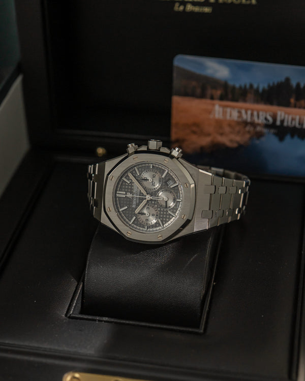 Audemars Piguet Royal Oak Chronograph 26315ST - Grey Dial - Box & Service Card - Mint Condition