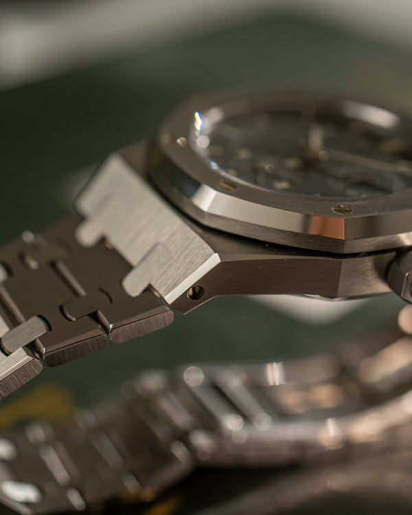 Audemars Piguet Royal Oak Dual Time 25730ST - Black Dial - Full Set (1999)