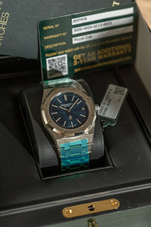 Audemars Piguet Royal Oak “Jumbo” Extra-Thin 15202ST.OO.1240ST.01 – Blue Dial – Full Set (2019)