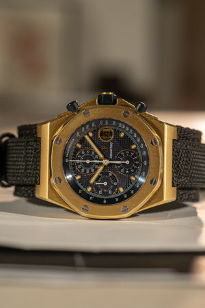 Audemars Piguet Royal Oak Offshore 25770BA – With Extract & Additional Straps