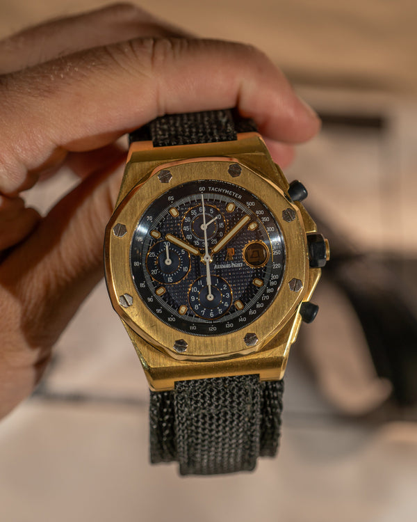 Audemars Piguet Royal Oak Offshore 25770BA – With Extract & Additional Straps