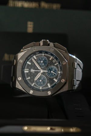 Audemars Piguet Watch Royal Oak Offshore Chronograph 26420IO - Titanium - Grey Dial - Full Set - 2022