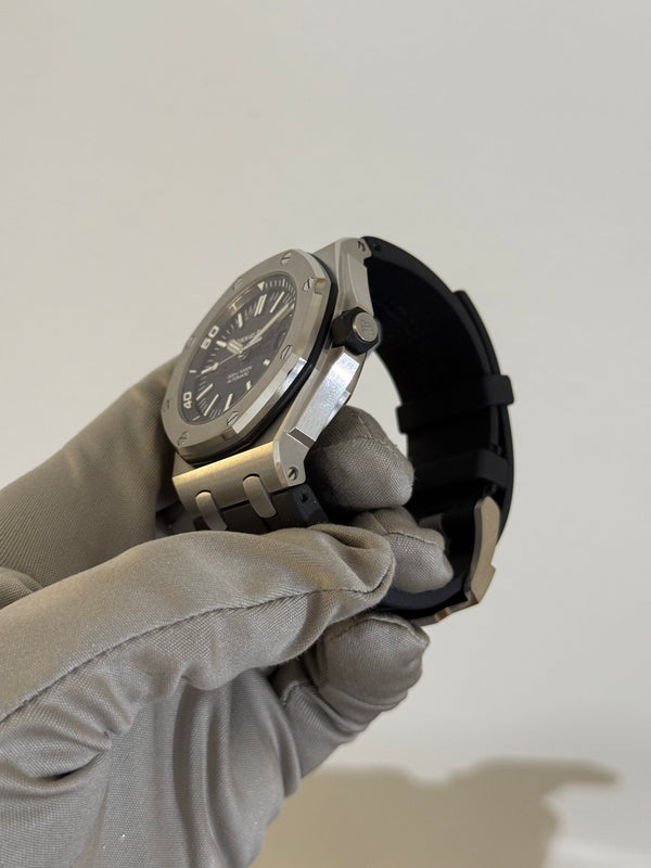 Audemars Piguet Watch Royal Oak Offshore Diver 15710ST - Black Mega Tapisserie - Full Set - 2018
