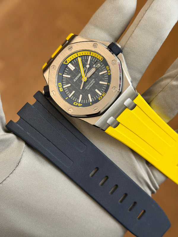 Audemars Piguet Royal Oak Offshore Diver 15710ST.OO.A027CA.01 - Blue Dial - Full Set (2017)