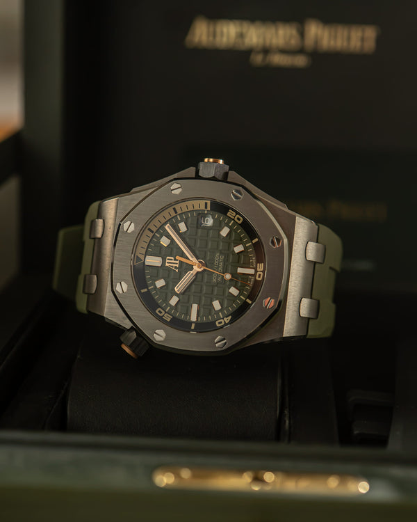 Audemars Piguet Watch Royal Oak Offshore Diver 15720ST - Khaki Green - Full Set - 2023
