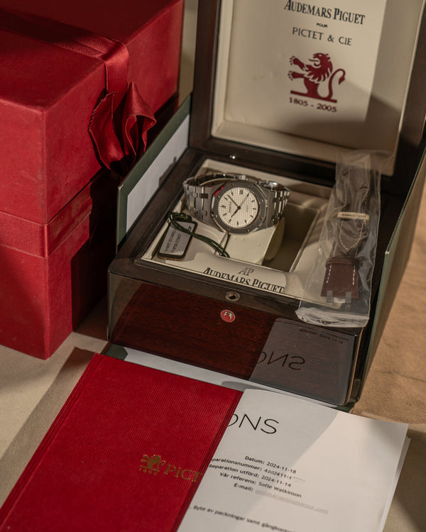 Audemars Piguet Royal Oak "Pictet et Cie" 15189ST – Full Set (2005, Serviced 2024)