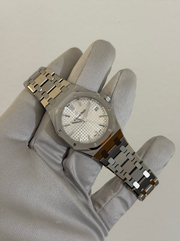 Audemars Piguet Watch Royal Oak Selfwinding 34 77350ST - Silver Dial - Full Set - 2020