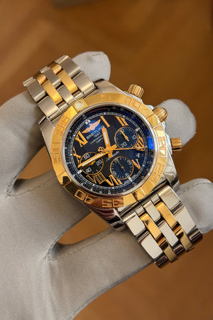 Breitling Chronomat 44 CB011012/B957 - Black Dial - Full Set (2018)