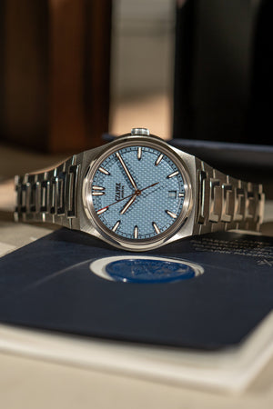 Czapek Antarctique Passage de Drake – Glacier Blue – Full Set (2024)