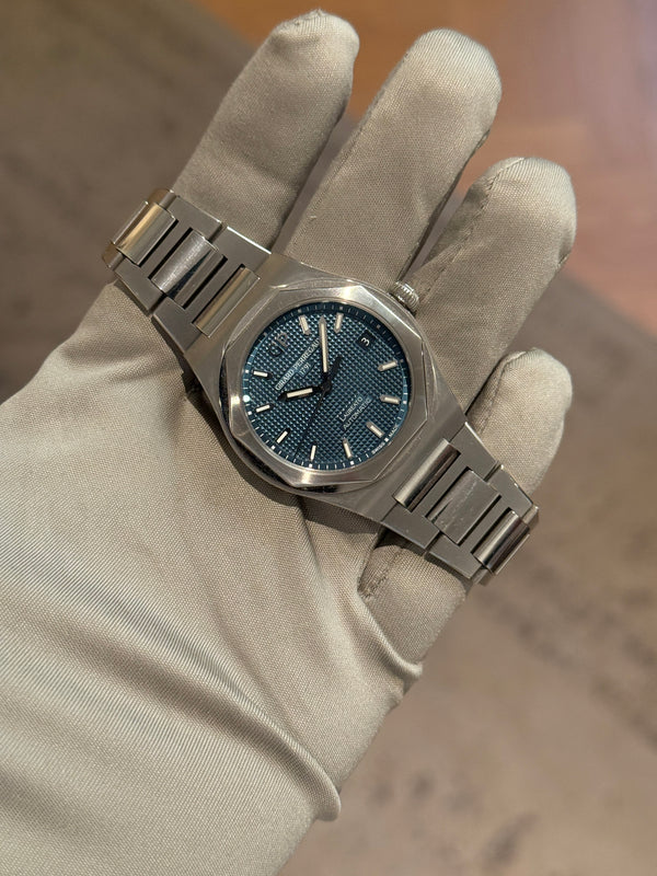 Girard-Perregaux Watch Girard-Perregaux Laureato 42 81005 - Blue Clous de Paris Dial - Full Set - 2022