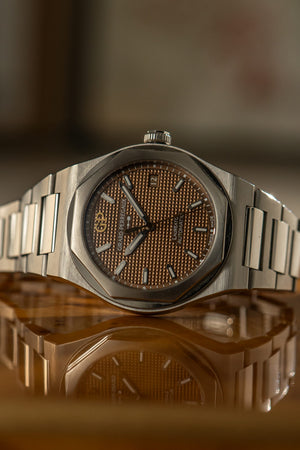 Girard-Perregaux Watch Laureato 38mm 81005-11-3154-1CM - Copper Dial - Steel - Watch Only