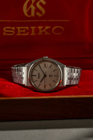 Grand Seiko 5645-7010 - Silver Dial - With Box (ca 1973)