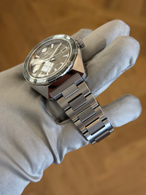 Grand Seiko Watch Sport Spring Drive 20th Anniversary SBGA403G - Lion Dial - Limited 500pcs - Full Set - 2022