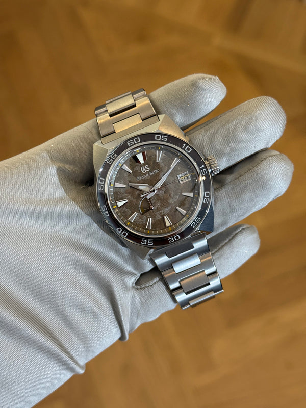 Grand Seiko Watch Sport Spring Drive 20th Anniversary SBGA403G - Lion Dial - Limited 500pcs - Full Set - 2022