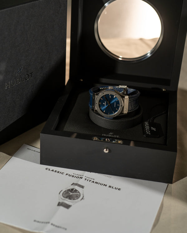 Hublot Classic Fusion 42mm Titanium Blue 542.NX.7170.LR – Full Set (2023)