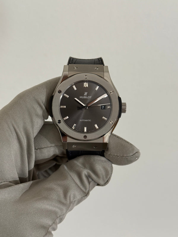 Hublot Watch Classic Fusion Racing Grey Titanium 42mm 542.NX.7071.LR - Grey Dial - Full Set - 2021