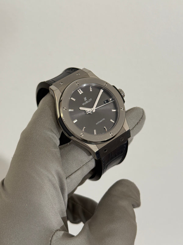 Hublot Watch Classic Fusion Racing Grey Titanium 42mm 542.NX.7071.LR - Grey Dial - Full Set - 2021