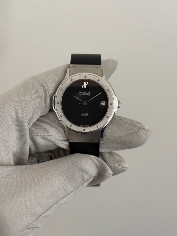 Hublot Watch Classic MDM 1581.1 - Black Dial Automatic - Box & Papers - 1996