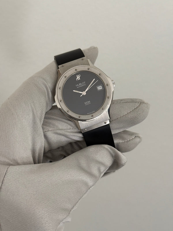 Hublot Watch Classic MDM 1581.1 - Black Dial Automatic - Box & Papers - 1996