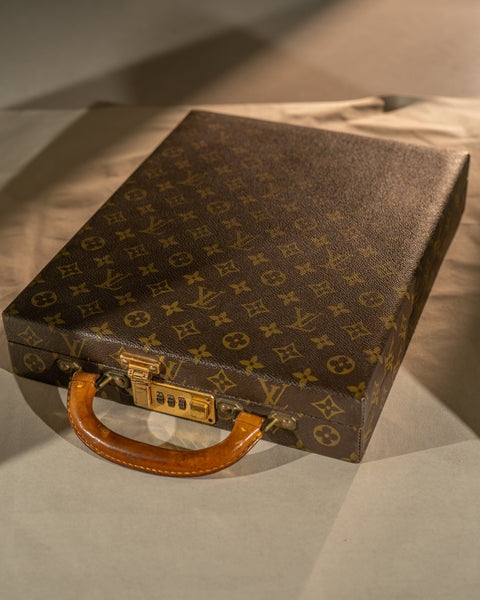 louis-vuitton-monogram-safety-