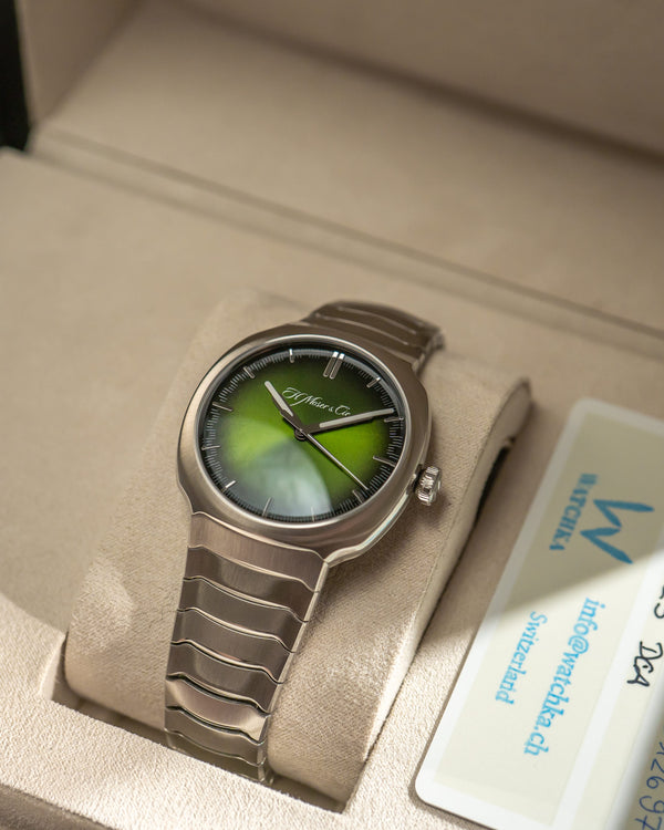 Moser Watch Streamliner Centre Seconds 6200-1200 - Matrix Green Fume - Full Set - 2023