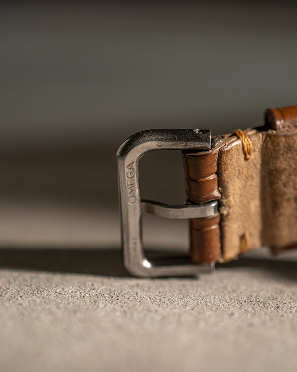 Omega Chronograph CK2277-1 – Tropical Dial – 1940’s