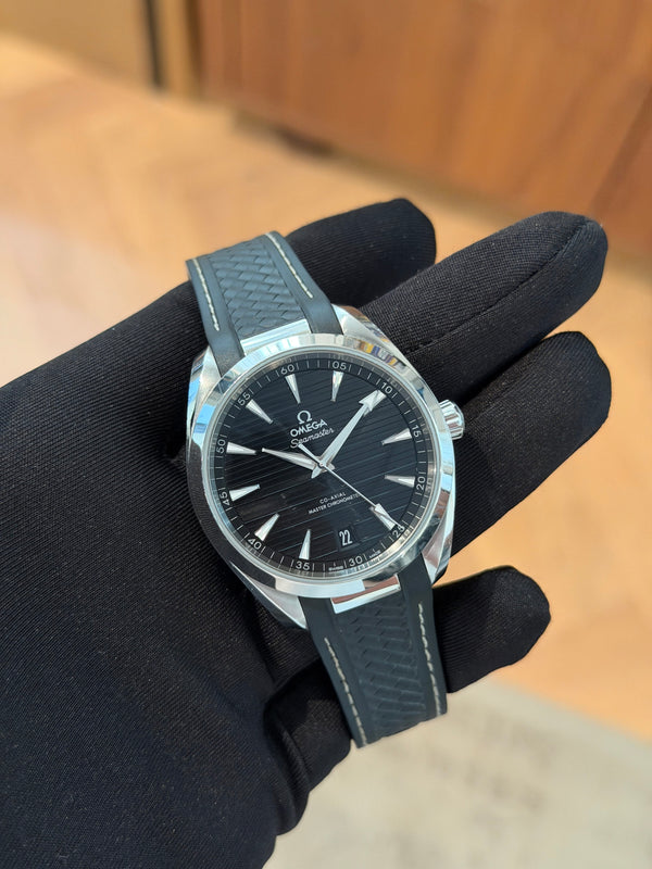 Omega Watch Seamaster Aqua Terra 150M 220.12.41.21.01.001 - Black Teak Dial - Full Set - 2018