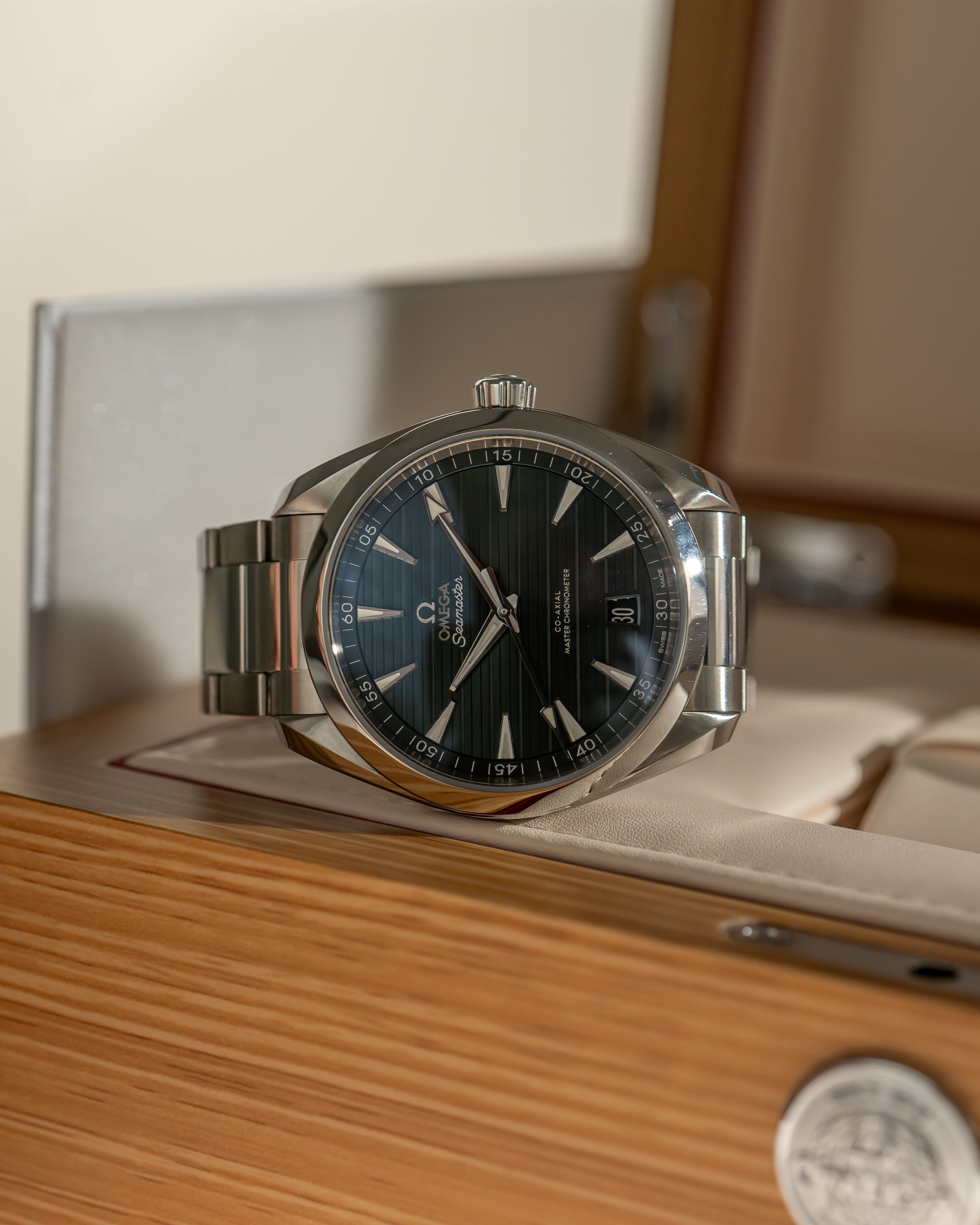 Seamaster Aqua Terra 41 220.10.41.21.10.001 - Green Dial - Full Set (2 ...
