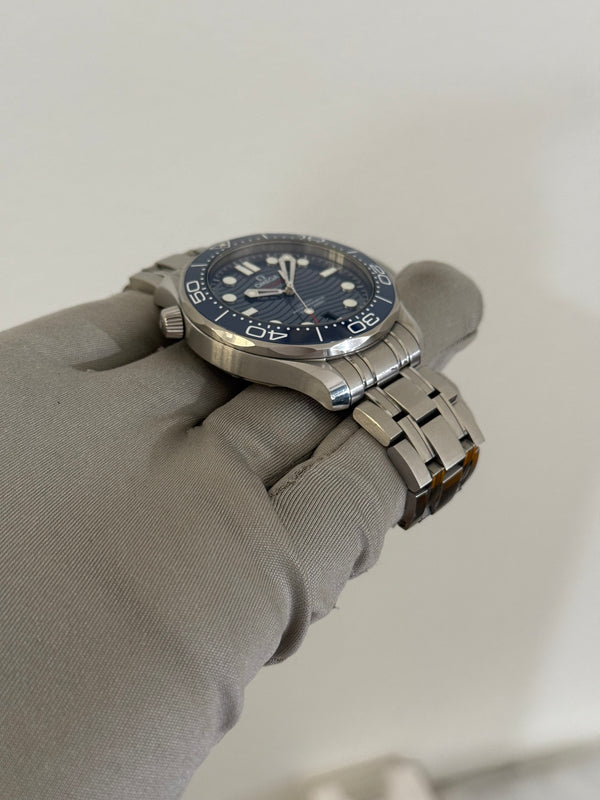 Omega Watch Seamaster Diver 300M 210.30.42.20.03.001 - Blue Wave Dial - Full Set - 2023
