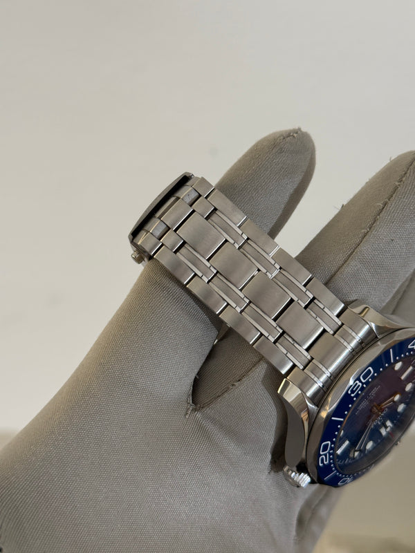 Omega Watch Seamaster Diver 300M 210.30.42.20.03.001 - Blue Wave Dial - Full Set (2025)