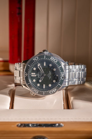Omega Watch Seamaster Diver 300M 210.30.42.20.10.001 - Green Dial - Full Set - 2026