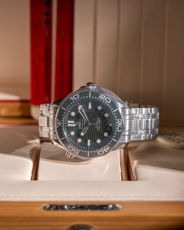 Omega Watch Seamaster Diver 300M 210.30.42.20.10.001 - Green Dial - Full Set - 2026