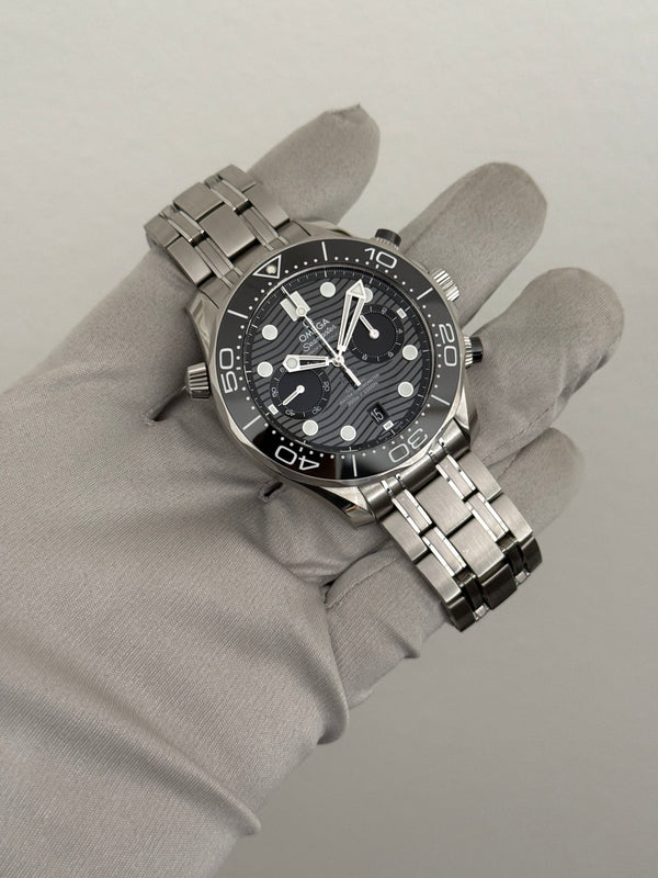 Omega Watch Seamaster Diver 300M Chronograph 210.30.44.51.01.001 - Black Dial - Full Set - 2023